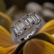 Sparkling 14 Kt White Gold Plate 3.05 Ct VVs1 F-G Simulated Diamond Ring