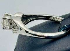14K White Gold Round Brilliant Cut Diamond Ring