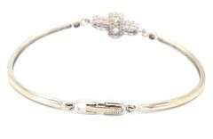 18kt White gold 1ctw diamond flower bangle bracelet