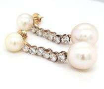 14kt Yellow gold diamond and pearl drop earrings