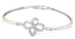 18kt White gold 1ctw diamond flower bangle bracelet