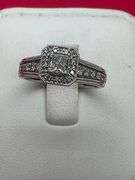 CERTIFIED BRAND NEW 14K WHITE GOLD DIAMOND RING