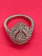 BRAND NEW CERTIFIED 14K WHITE GOLD DIAMOND RING. 2.00 CARATS