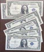 2 Each 1935 D E G  Unc $1 Silver Certificate