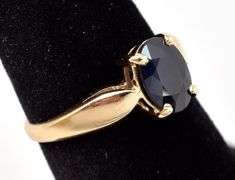 Fantastic 14K Yellow Gold Blue Sapphire Gemstone Ring
