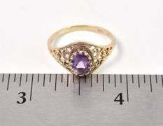 Beautiful 10K Yellow Gold Amethyst Gemstone Ring