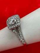 CERTIFIED BRAND NEW 14K WHITE GOLD DIAMOND ENGAGEMENT RING. 1.00 CARAT