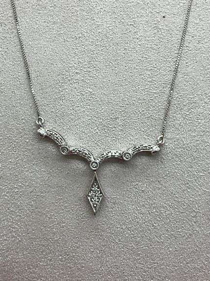 BRAND NEW 14K WHITE GOLD DIAMOND NECKLACE