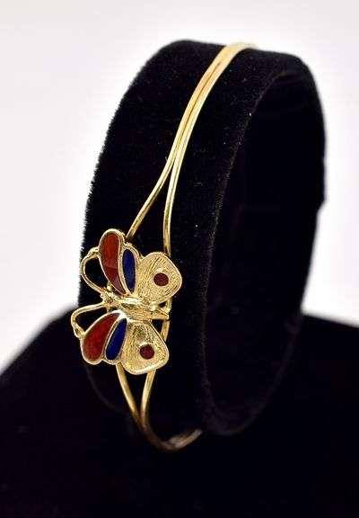 Adorable 18K Yellow Gold Cuff Bracelet