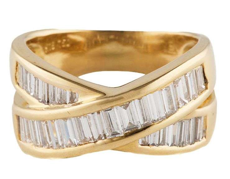 2.60ctw Baguette Diamonds Crossover Ring in 18K
