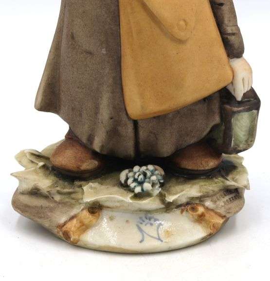 Vintage 70's Capodimonte porcelain shepherd statue