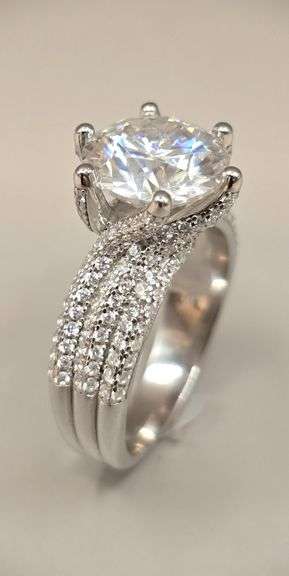 Huge 14 K White Gold Plate 5.5 Ct Sparkling White Ice Lab Simulated Diamond Ring