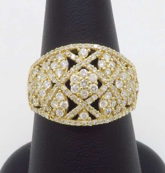 Micro Pavé Diamond Cocktail Band