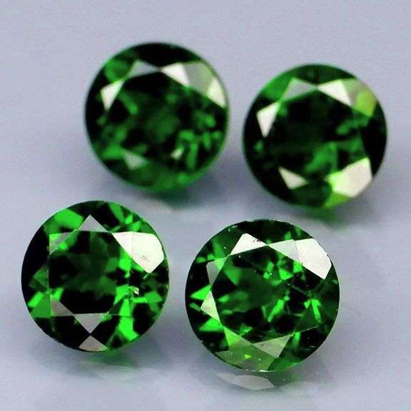 Rich forest green 3.88ct Chrome Diopside set