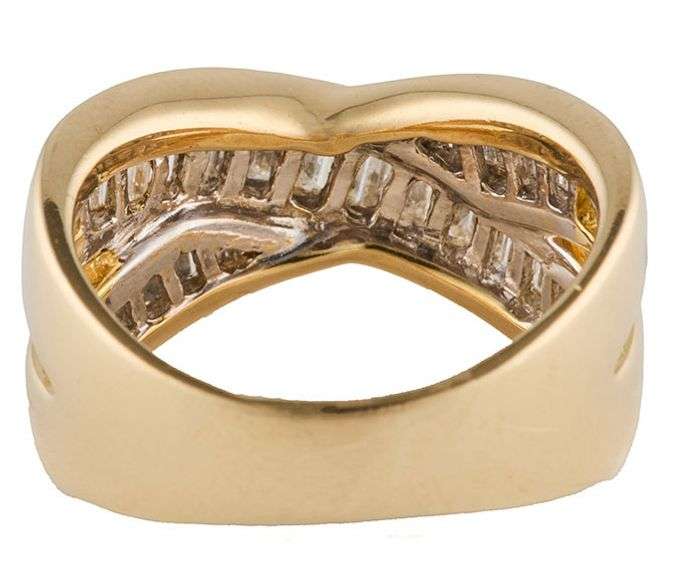 2.60ctw Baguette Diamonds Crossover Ring in 18K