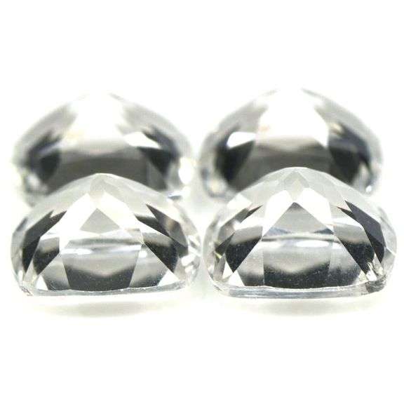 Glittering 18.98t UNHEATED diamond white Topaz set