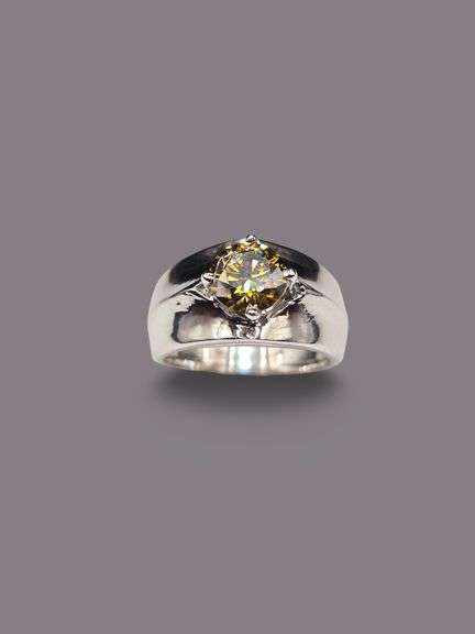 Dazzling 2.35 Ct VVs1 Golden Amber Green Lab Diamond Ring