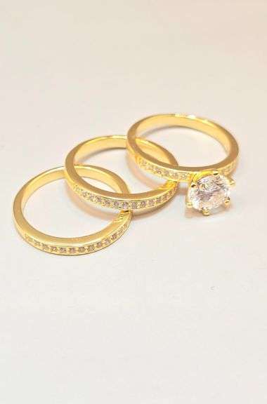 Dazzling 2 Ct Lab Simulated Diamond 14 Kt Yellow Gold 3 Band Stackable Ring Set