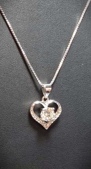 Gorgeous VVs1 White E-F Fire Mossanite Heart Pendant