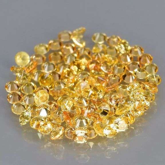 SUPERB!!! VS to eye clean 3.87ct canary yellow Sapphire set