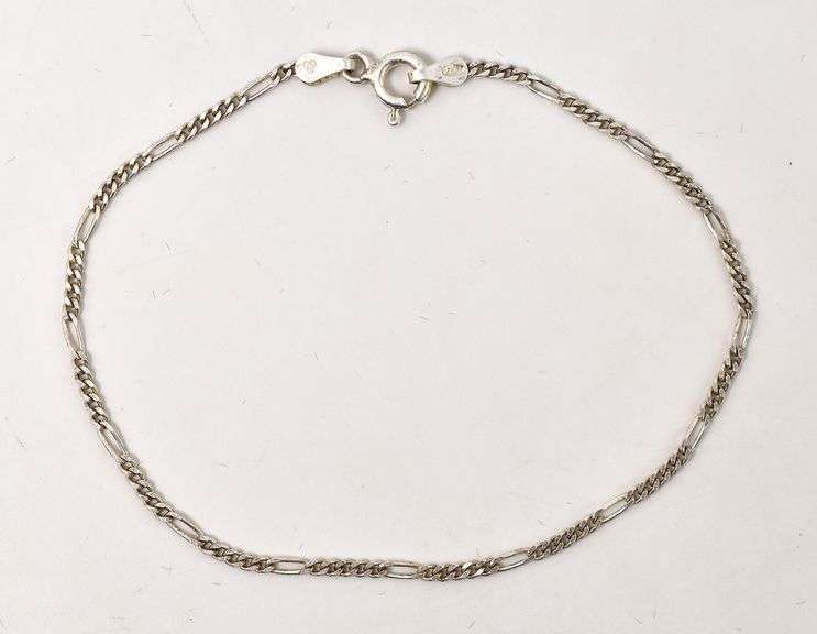 Chain Link Bracelet in Sterling Silver