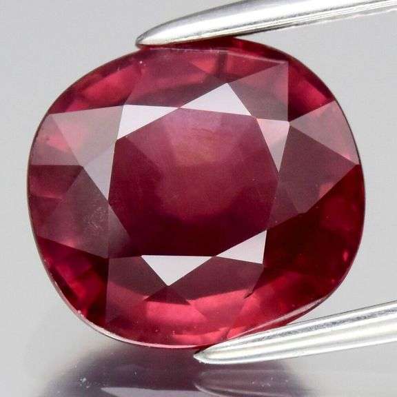 Elegant 3.29ct UNTREATED imperial pink Zircon!