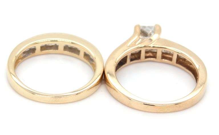 14kt Yellow gold 1.50ctw princess cut diamond engagement ring set