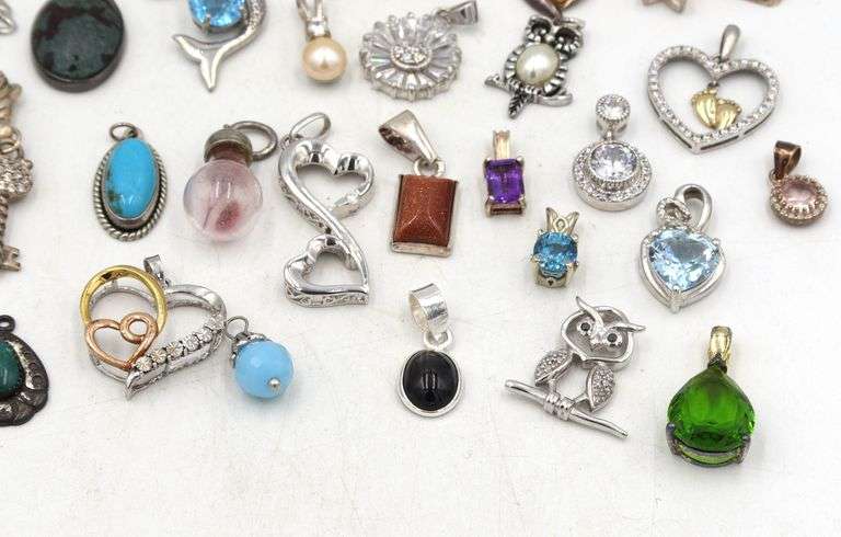 Group lot of Vintage 925 sterling silver pendants