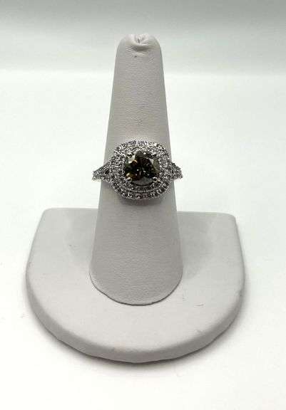 Dynamic 3.17 Ct VVs1 Golden Amber Green Lab Diamond Ring