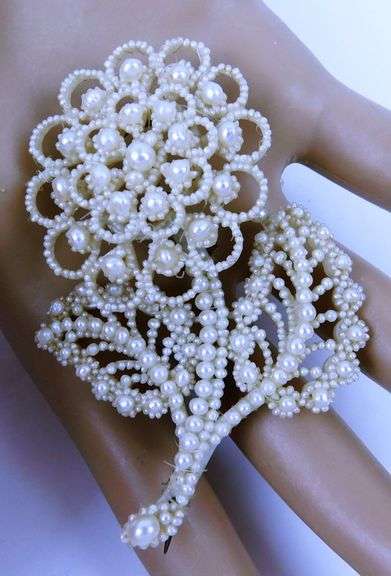 Victorian Pearl Flower Trembler Wedding Brooch