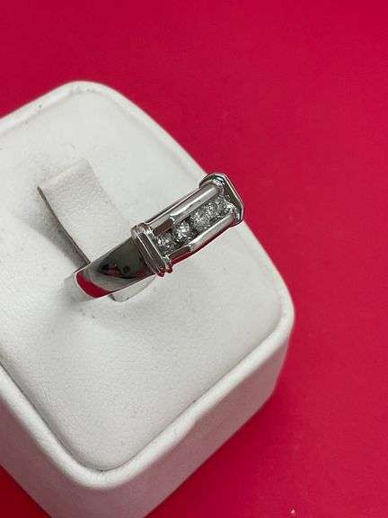 MEN'S PLATINUM DIAMOND RING/ BAND