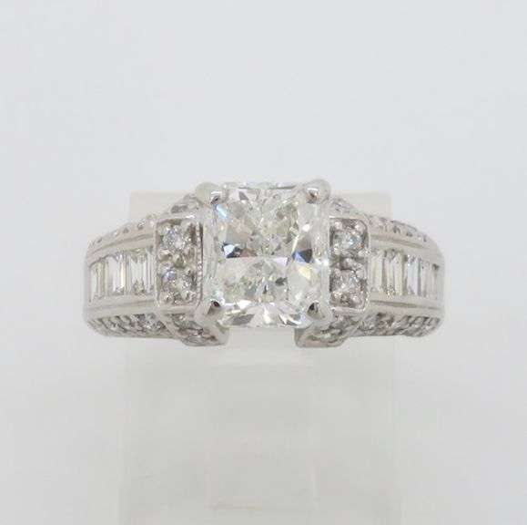 IGI Certified 2.25CTW Diamond Encrusted Ring