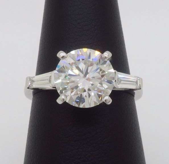 2.85CTW Certified Lab Grown Diamond Ring