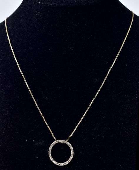 Vermeil Circle Shaped Pendant Necklace with Diamond in Sterling Silver