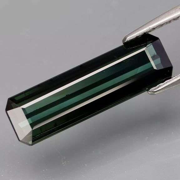 Decedent 2.90ct greenish gray VS Tourmaline