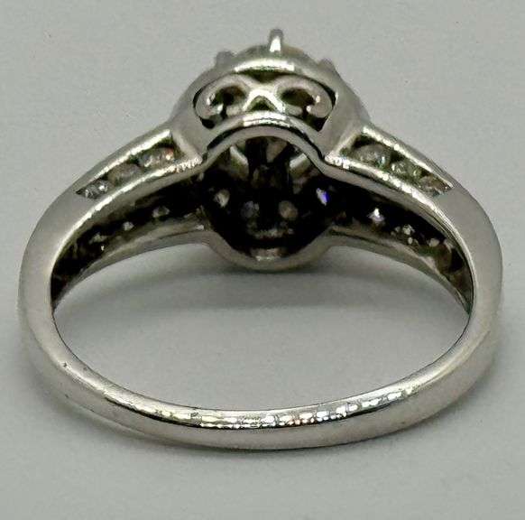 14K White Gold Round Brilliant Cut Diamond Engagement Ring