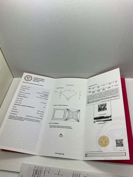 CERTIFIED 1.78 CARAT PRINCESS CUT LAB GROWN DIAMOND