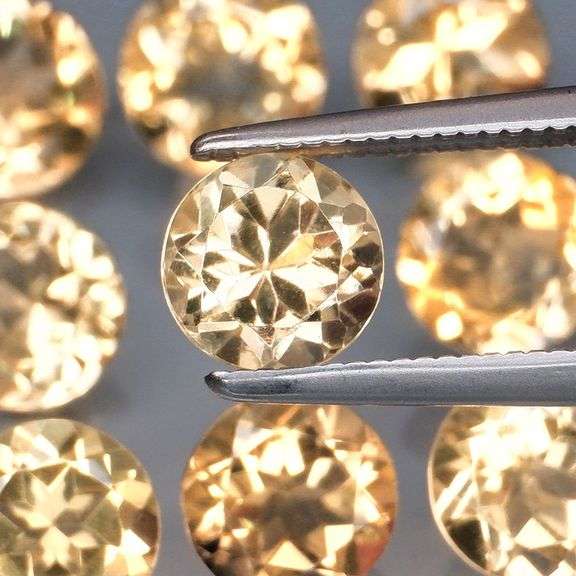 Brilliant! 7.10ct 9pc golden Citrine set