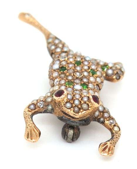 10kt Yellow gold Tsavorite and seed pearl frog pin