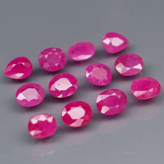 Simply beautiful 4.56ct set of REAL Myanmar Rubies!