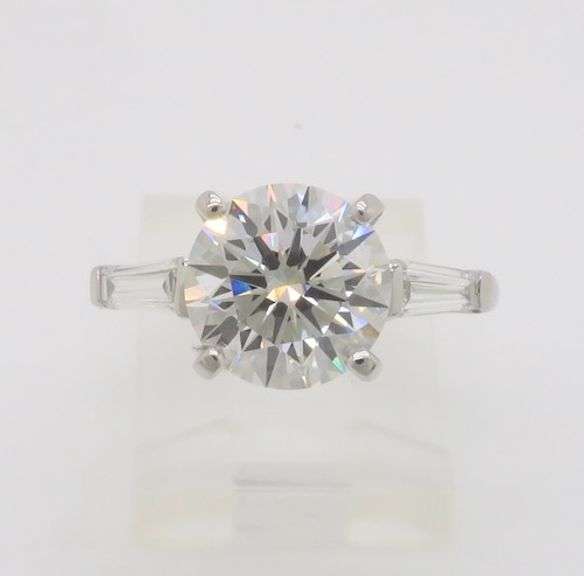 2.85CTW Certified Lab Grown Diamond Ring