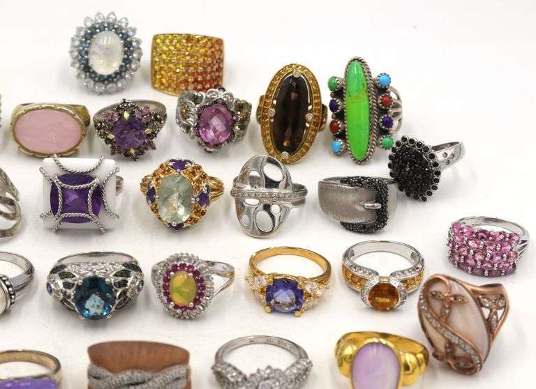 Group lot of 29 Vintage 925 sterling silver rings