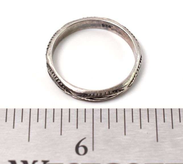 Band Ring in Sterling Silver