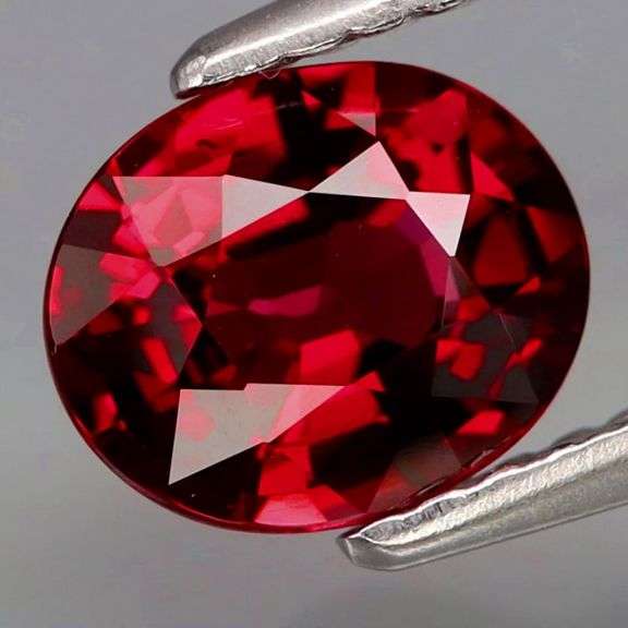 Incredible 1.40ct violet pink Rhodolite Garnet!