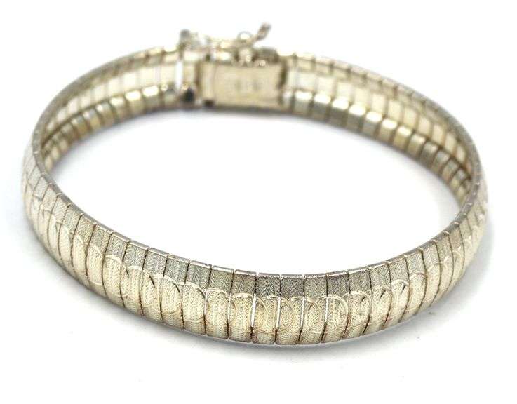 Group lot of 4 Vintage 925 sterling silver bracelets