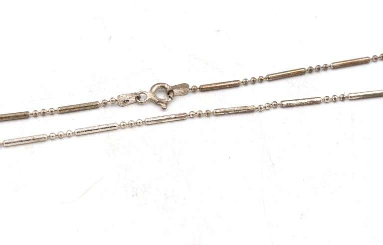 Group lot of Vintage 925 sterling silver jewelry
