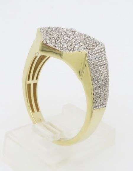Star Ring made in Yellow Gold Encrusted in Diamonds