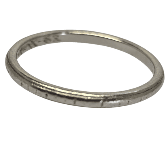 Platinum (950) - Old - Vintage - Engraved Ring Band, 2.8 Grams, Size 7