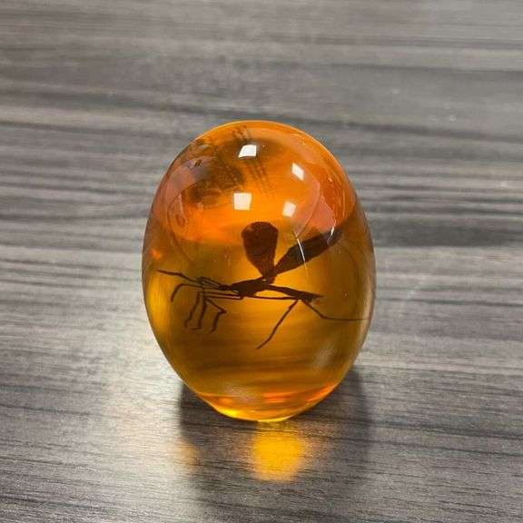 Official Jurassic Park Mosquito Resin Prop