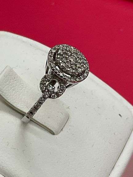 BRAND NEW LADIES 14K WHITE GOLD DIAMOND RING